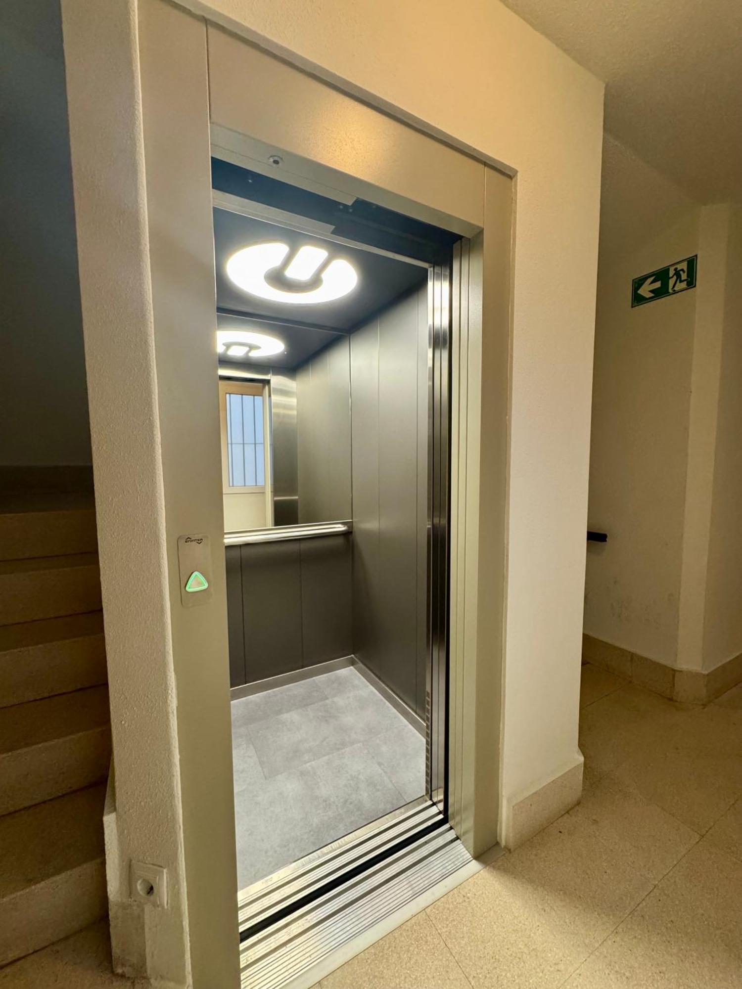 Apartamento Berria Pamplona Exterior foto